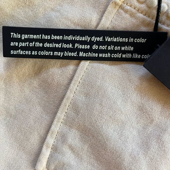 BLANKNYC Exposed Button Twill Self Belted Cuffed Cargo Shorts Camel Size 28 NWT - Picture 10 of 13